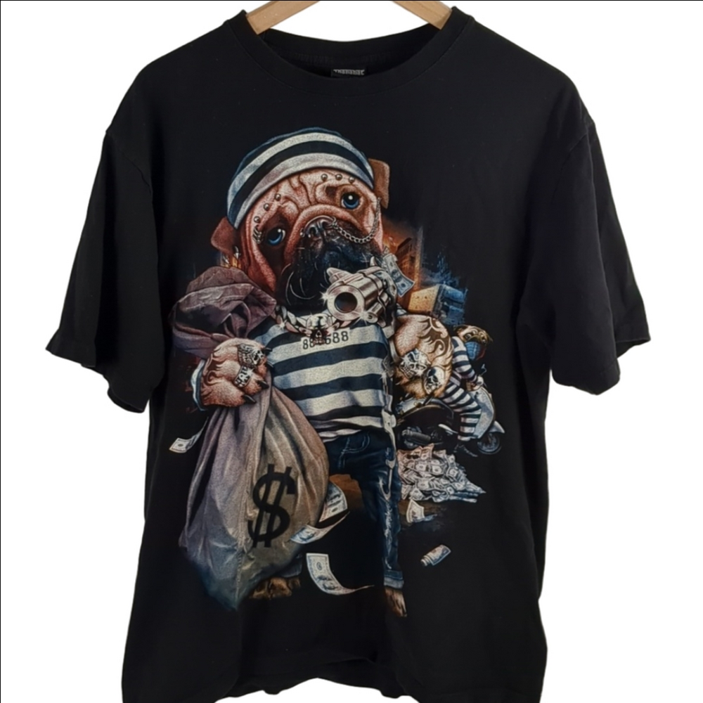 Graphic Tee Size Large